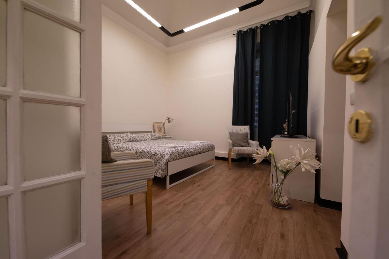 Guest House Palazzo Carmine جنوة المظهر الخارجي الصورة